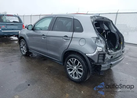 2019 Mitsubishi Outlander Sport 2.0 Es z USA, uszkodzony, nr VIN JA4AP3AU8KU031313